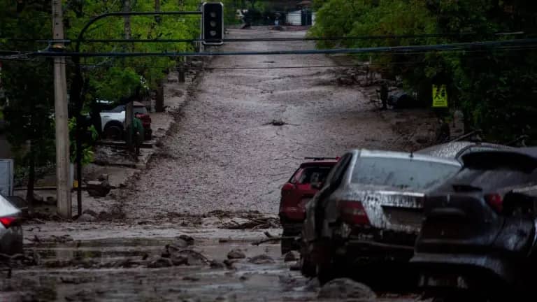Gobierno decreta zona de catástrofe en Las Condes por devastador aluvión