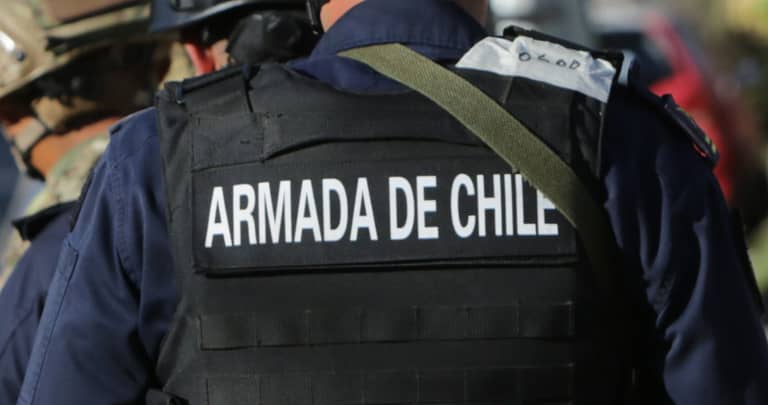 Prisión preventiva para dos marinos por presunta violación en Rapa Nui