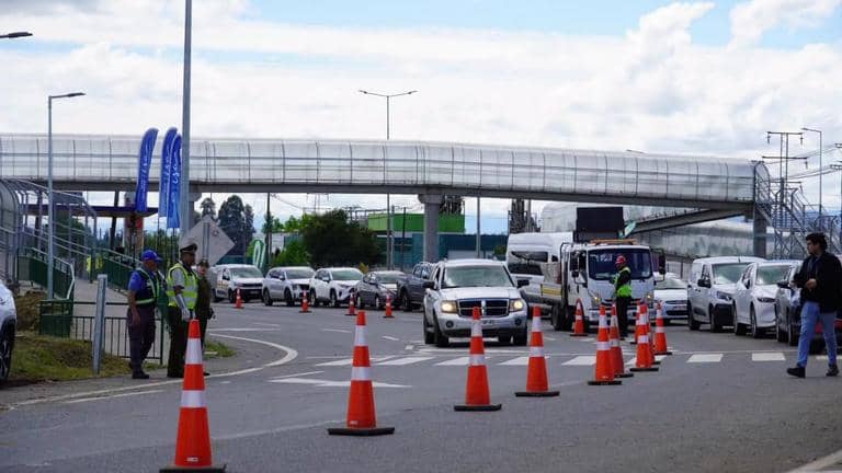 Inauguran esperada pasarela peatonal con accesibilidad universal en ruta 5 Sur frente a Molina
