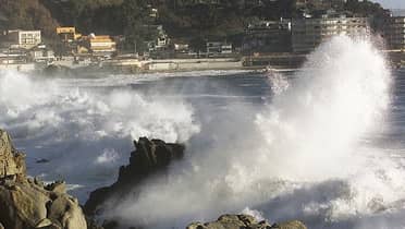 Anuncian marejadas de Arica al Biobío hasta el próximo lunes