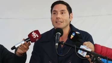 Hospital de Curicó: llegaron mil escudos faciales que donó Francisco Saavedra
