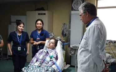 Joven que estuvo 15 años internada en el Hospital de Curicó logró volver a su hogar