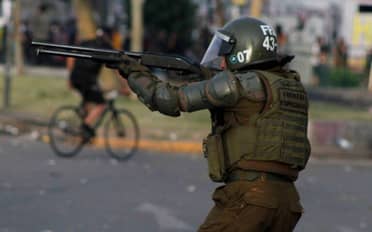 Corte revoca prisión preventiva para excarabinero acusado de disparar lacrimógena contra Fabiola Campillai