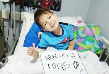 Ayudemos a Thomy: La campaña por niño que sufre de síndrome nefrótico