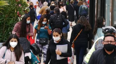 Encuesta CEP: el 44% de los entrevistados señaló que la actual situación económica del país es "mala"