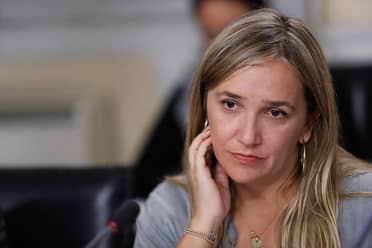 Proyecto para Imprescriptibilidad de los delitos sexuales no logró apoyo unánime por abstención de "Pepa" Hoffmann