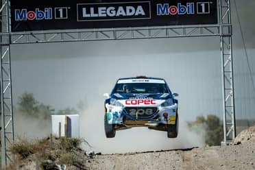 "Chaleco" López vuelve al ruedo en el RallyMobil