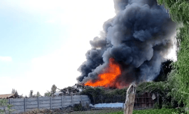 Incendio de gran magnitud afectó a empresa Recipar en Avenida Balmaceda de Curicó