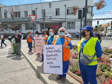 Recolectores de basura de Curicó advierten posible paro por incumplimientos del Gobierno