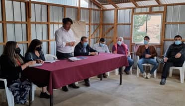 Vecinos de Hualañé se reunieron con delegado presidencial por fallas en mantenimiento de ruta Las Higueras-Llico