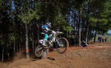 Tania González quedó octava en el Campeonato del Mundo de Enduro en España