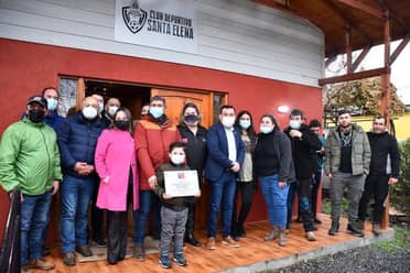 Club Deportivo Santa Elena de Sagrada Familia recibió dineros de FOSIS para equipamiento