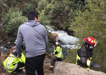 Obrero forestal murió tras caer a un barranco en camino a Radal Siete Tazas en Molina