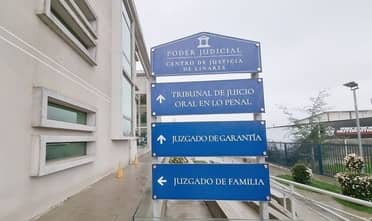 Trasladan a Linares a juez de Curicó detenido por hurto de mercadería en supermercado