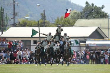 Cuadro Verde de Carabineros se presentó ante lleno total en Estadio Municipal de Rauco