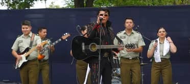 Excelente presentación de la "Small Band" de Carabineros en sector Rauquén