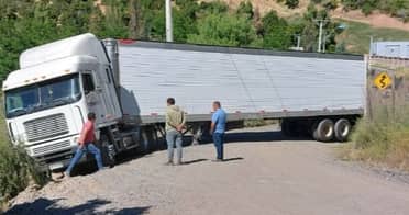 Vecinos reclaman por malas condiciones del camino en El Guindo Alto de Teno
