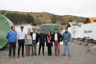 Autoridades nortinas realizan visita técnica a planta desalinizadora de Licantén