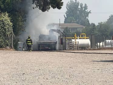Explosión genera grave incendio en empresa Patacón de Molina