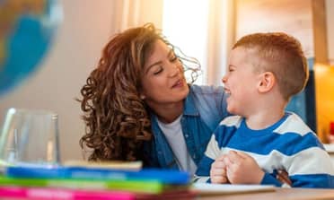 Padres CEA Curicó invitan a la comunidad a participar en una marcha para celebrar la ley de autismo