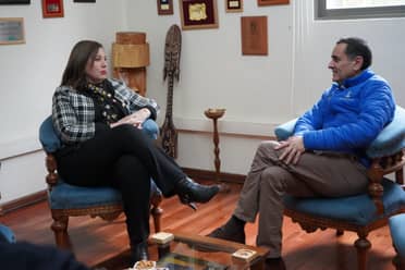 Senadora Paulina Vodanovic se reunió con el alcalde de Curicó para abordar temas comunales