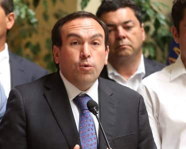 Diputado Donoso criticó al ministerio de Justicia por informar en radio local que cárcel de Talca no se va
