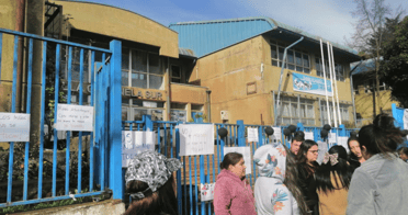 Charla sexual sin consentimiento dejó a niños llorando en escuela de Talcahuano