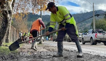 Autoridades conforman la "Mesa Preventiva del Mataquito" en Licantén para enfrentar el próximo invierno