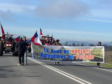 "Sin agricultura, el pueblo no come": Manifestantes exigen presencia de autoridades en Villa Prat