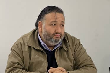 Concejo municipal de Sagrada Familia aceptó renuncia del edil Cristián Retamal