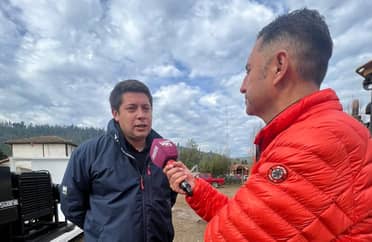 Alcalde valoró entrega de camión multipropósito y camioneta para seguridad pública en Vichuquén