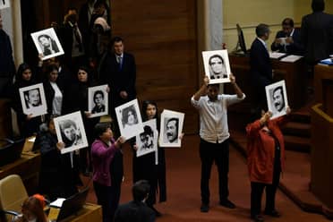 Debate sobre el 11S tensiona el Congreso mientras Chile se recupera del sistema frontal