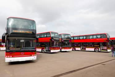 ¿Y en regiones? Transportes anuncia moderna flota de buses para Santiago