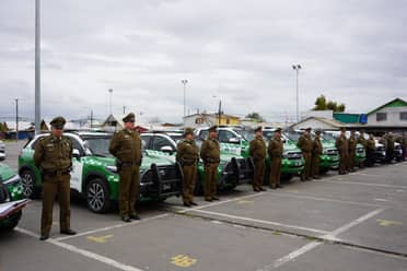 Gobierno entregó 14 vehículos policiales para Carabineros de la Provincia de Curicó