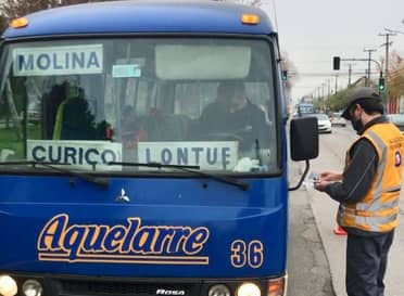 Pasaje de minibuses entre Curicó y Molina subió a $1.200