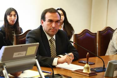 Diputado Donoso pide gratuidad en el transporte público para los adultos mayores