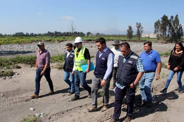 Diputado Pulgar inspeccionó reparación de canales en el Maule