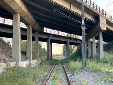 Hombre no identificado es hallado muerto frente a Población Maquehua