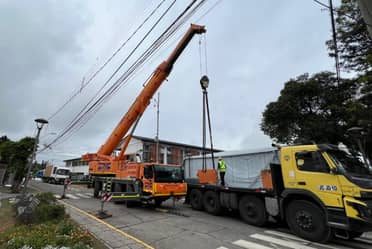 Instalan módulos de primera sucursal de Banco Estado en Romeral