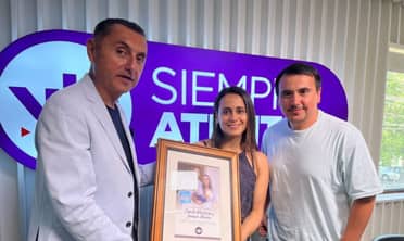 Mamá de Nachito fue reconocida por su labor social en VLN Radio