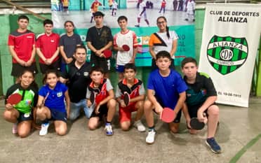 Destacada tenimesista curicana realizó clínica a niños en vacaciones de verano