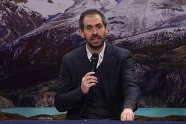 Ministro Grau descarta faltas a Ley de Lobby tras reunión con empresarios salmoneros