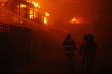 Boric decreta estado de excepción y adelanta Cogrid por incendios en Valparaíso