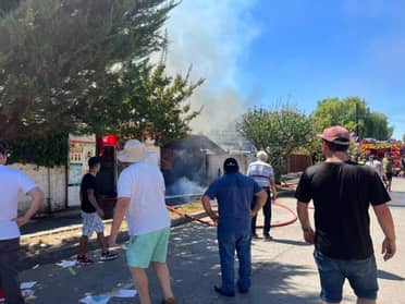 Incendio afecta a cuatro viviendas en Lontué