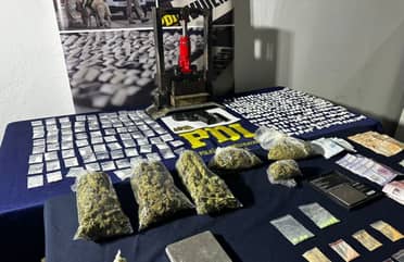 Pareja quedó en prisión preventiva por tráfico de drogas y tenencia de munición en Molina