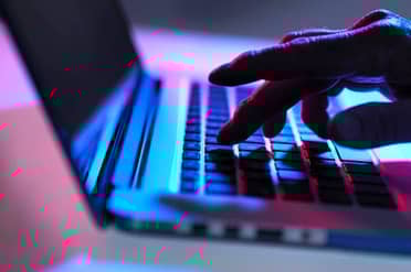 Más $80 millones sería el perjuicio ante posible cohecho y fraude en venta de permisos de circulación en Curicó