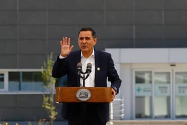 Opiniones contrapuestas entre alcalde y la Fenats dejó inauguración del Hospital de Curicó