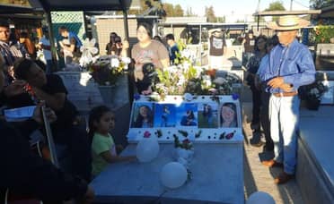 Familiares y amigos despidieron a Camila Ugalde en su funeral en Romeral