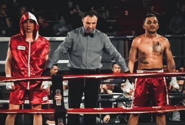 Empate con sabor a victoria para púgil curicano en Canadá
