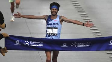 Carlos Díaz ganó los 21k del Maratón de Santiago 2024